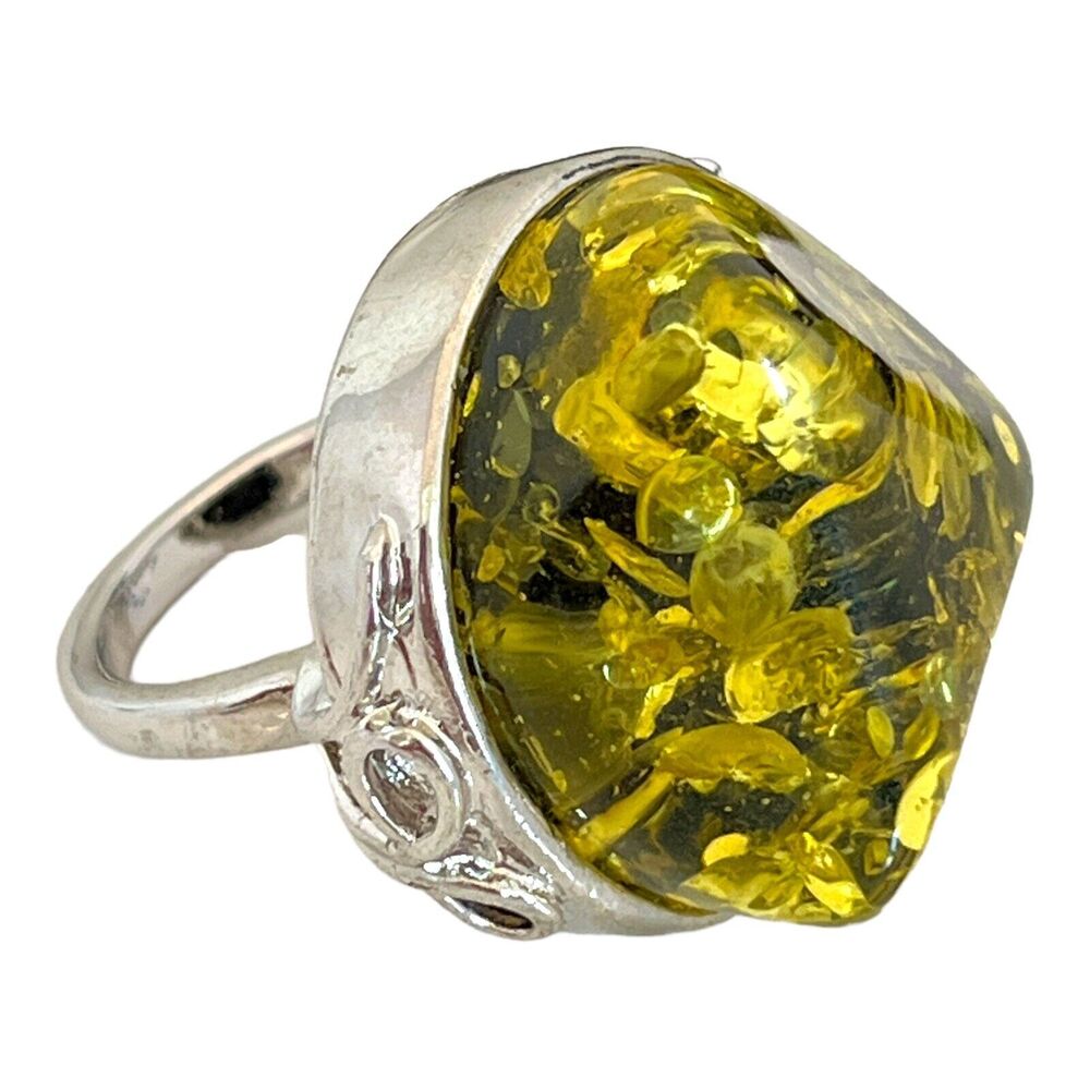 Vintage 1970s Large Green Resin Cocktail Ring Silver Tone Size 9 - 5V